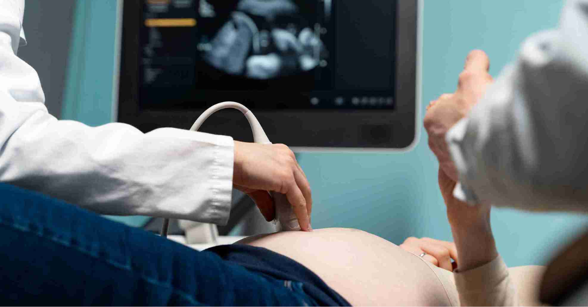 signs of missed miscarriage